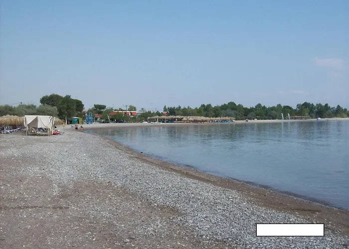 Rousetis Apartments