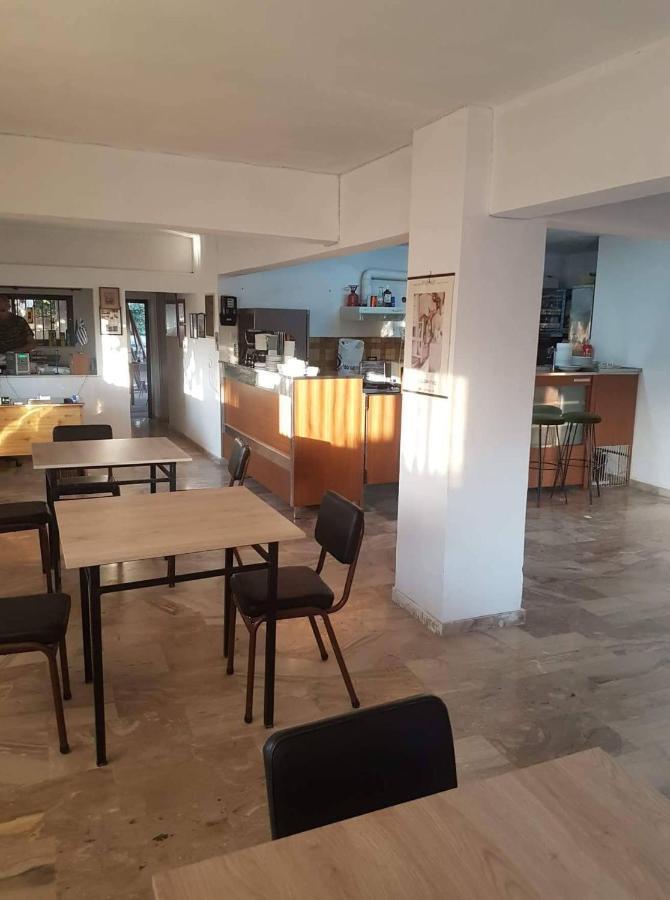 Apartment Rousetis
